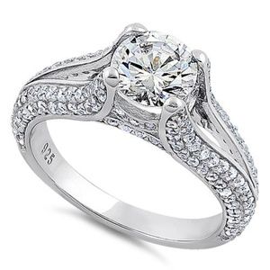 Sterling Silver Lavish Round Cut Engagement Ring